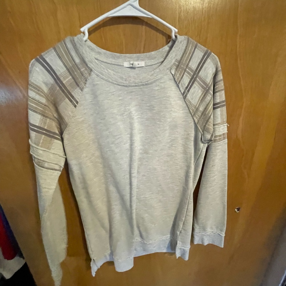 Maurices Gray Long Sleeve Top